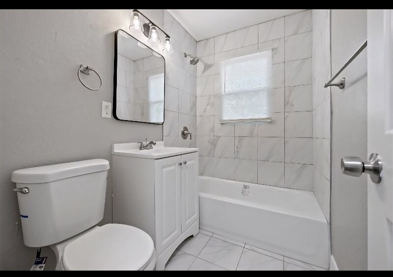 Building Photo - 5756 Indiana Ave