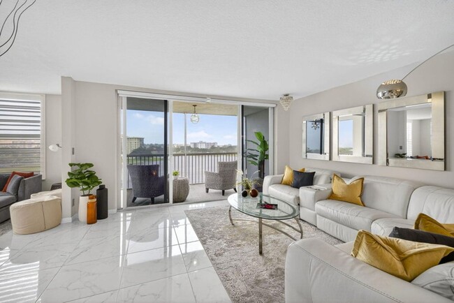 Building Photo - 3091 N Course Dr