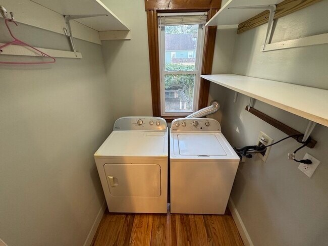 Building Photo - 45 Montvale St