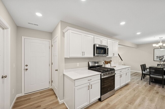 Building Photo - New Year - New Place!