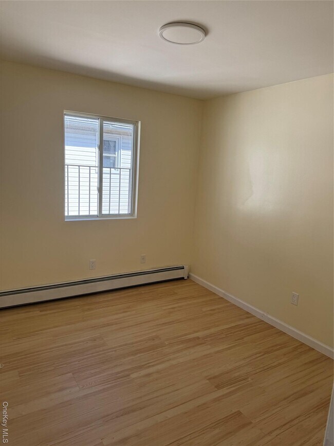 Building Photo - 163-27 Phroane Ave