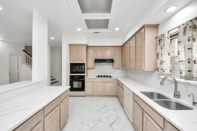 Building Photo - 3138 Waters View Dr