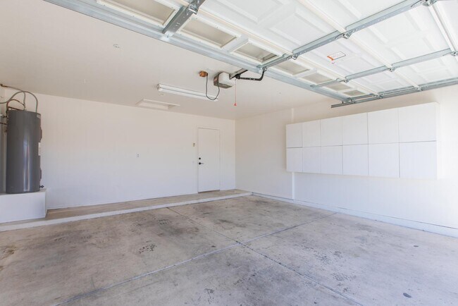 Building Photo - 23554 N 73rd Pl