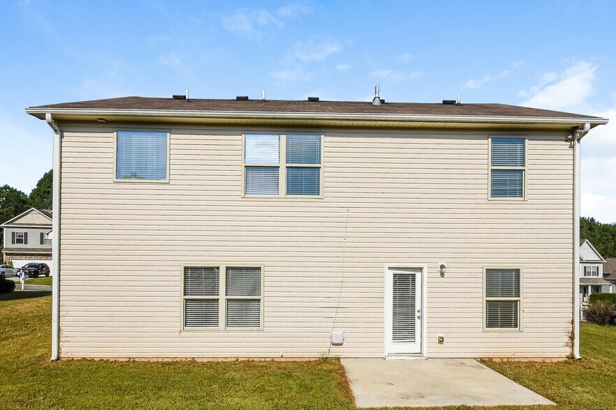 Building Photo - 173 Camellia Way