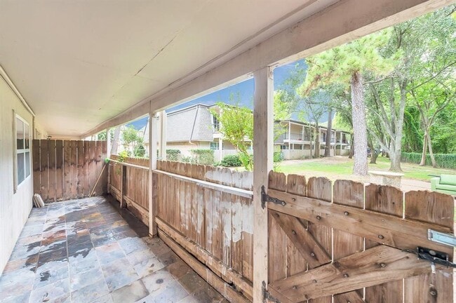 Building Photo - 12633 Memorial Dr