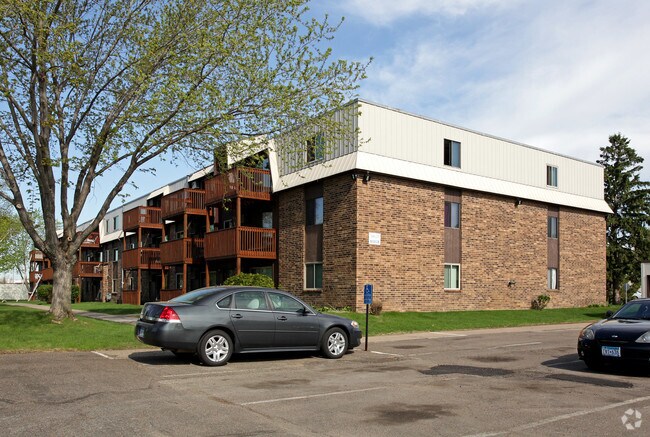 Primary Photo - Garrett Square