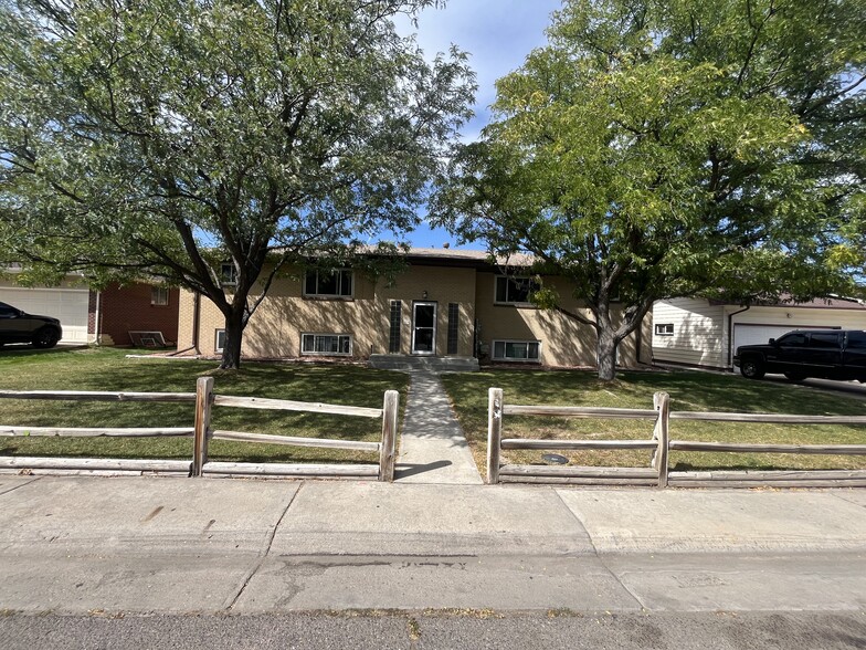 Building Photo - 259 S 10th Ave