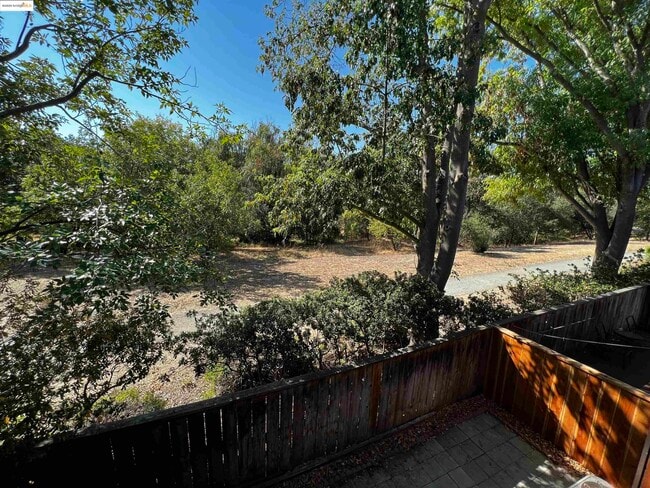 Building Photo - 1455 Latour Ln