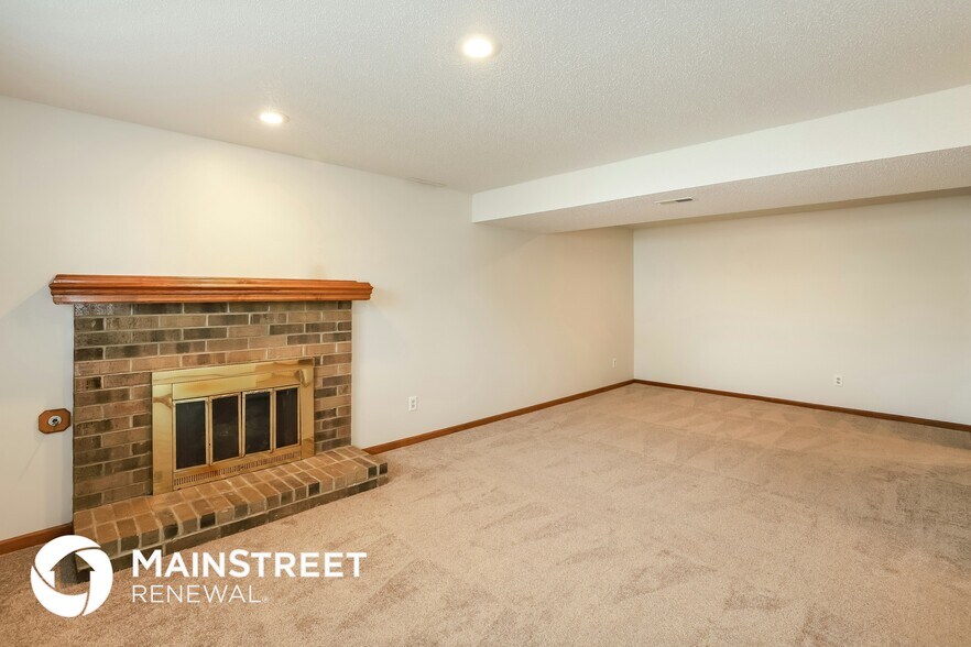 Building Photo - 6807 T Gabbert Dr