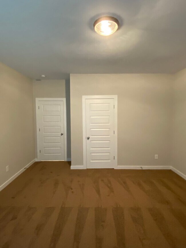 Building Photo - Home for Rent in Brookwood ... Available to View Now!!!