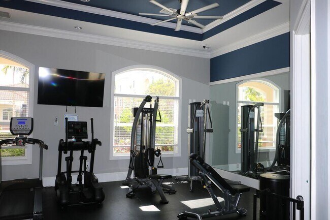 Building Photo - 9825 Baywinds Blvd