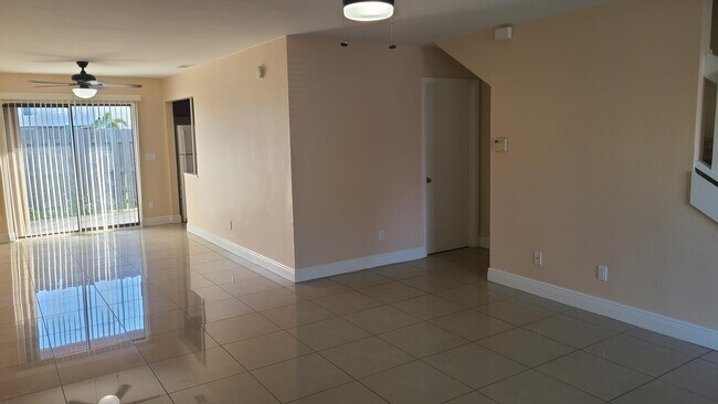 Building Photo - 1803 Wharf Ln