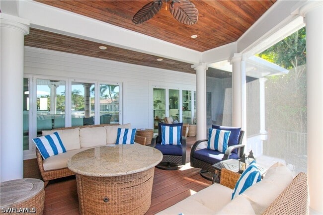 Building Photo - 2150 Marina Dr