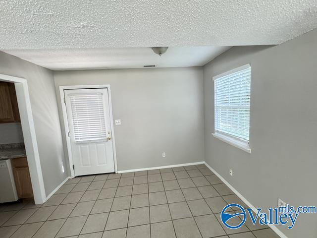 Building Photo - 2713 Clayton Dr NW