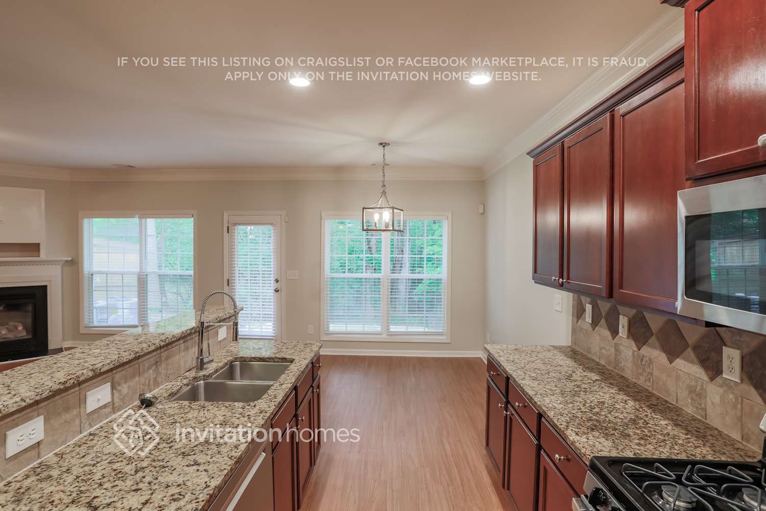 Building Photo - 12881 Deer Park Ln