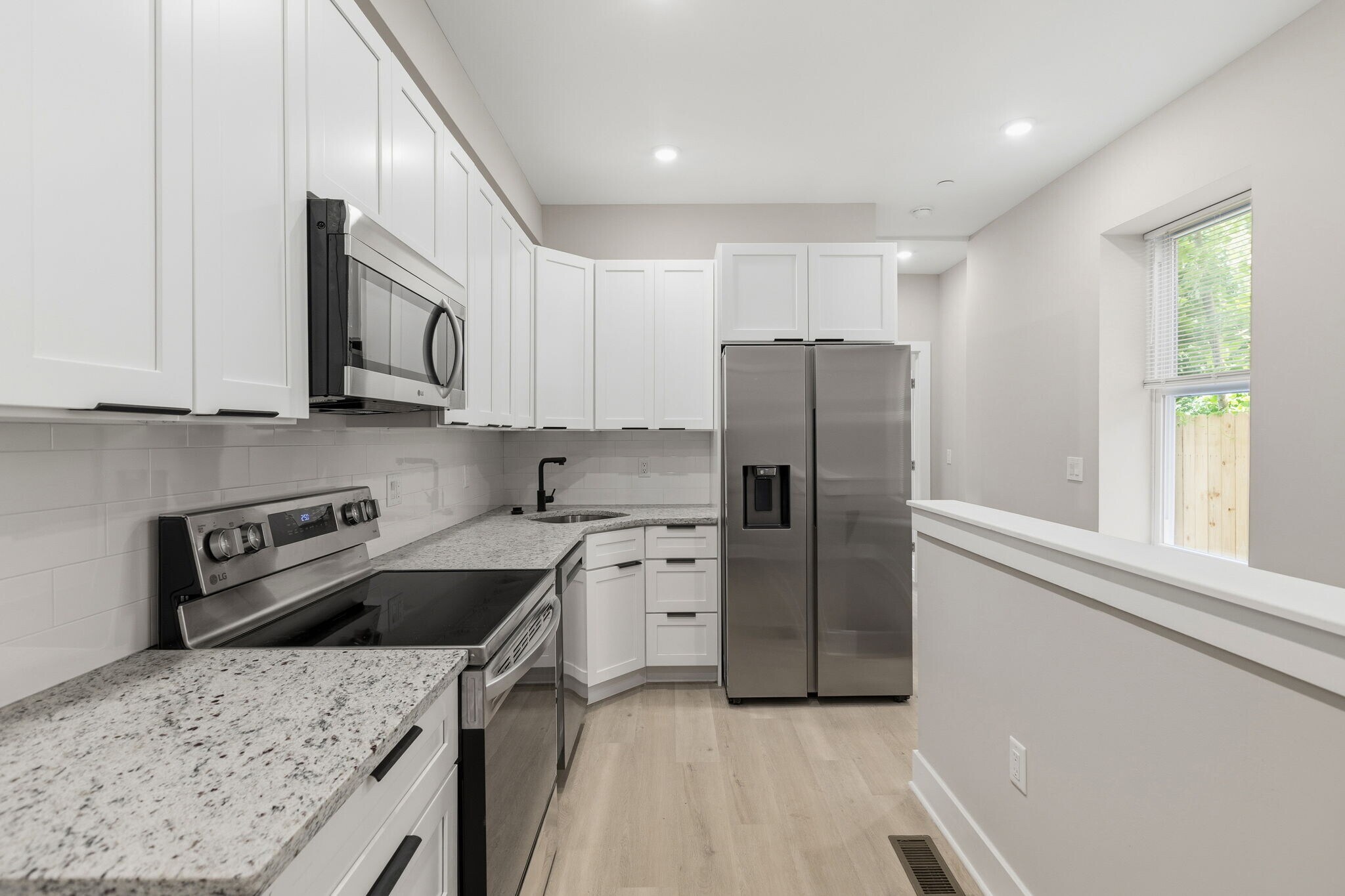 Building Photo - 856 N 19th St