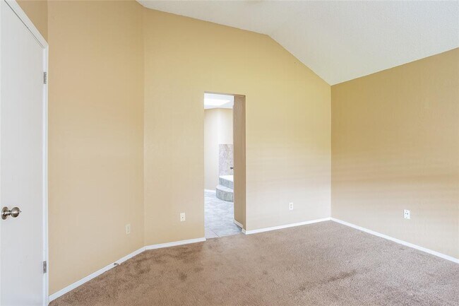 Building Photo - 8412 Breezewood Dr