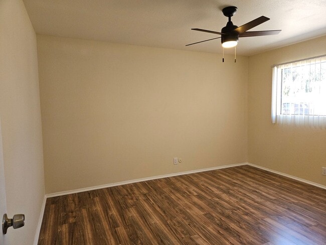 Building Photo - 1616 Picadilly Way
