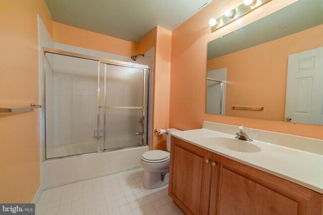 Building Photo - 651 Fawn Cir