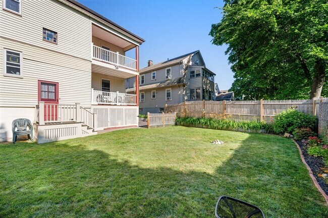 Building Photo - 62-64 Flett Rd