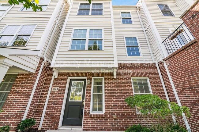 Building Photo - 5964 Woodshire Dr