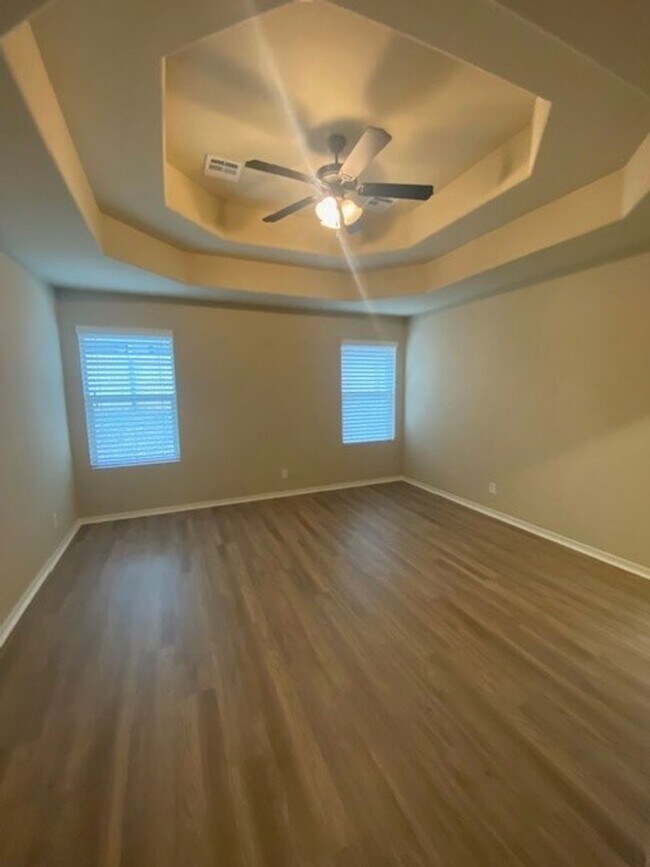 Building Photo - Spacious 4 Bed | 2 Bath | Large backyard | Bixby