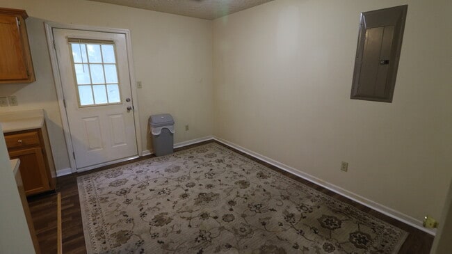 Building Photo - 144 Jason Cir