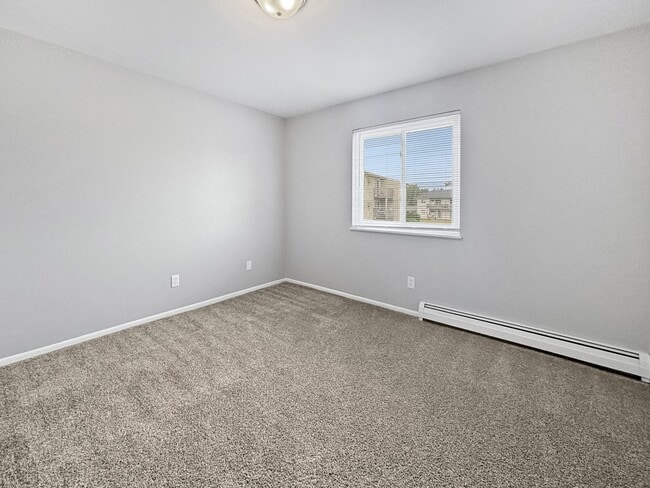 Building Photo - 1018 Abbey Ct