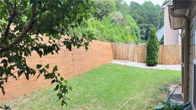 Building Photo - 2855 Stonehenge Ct