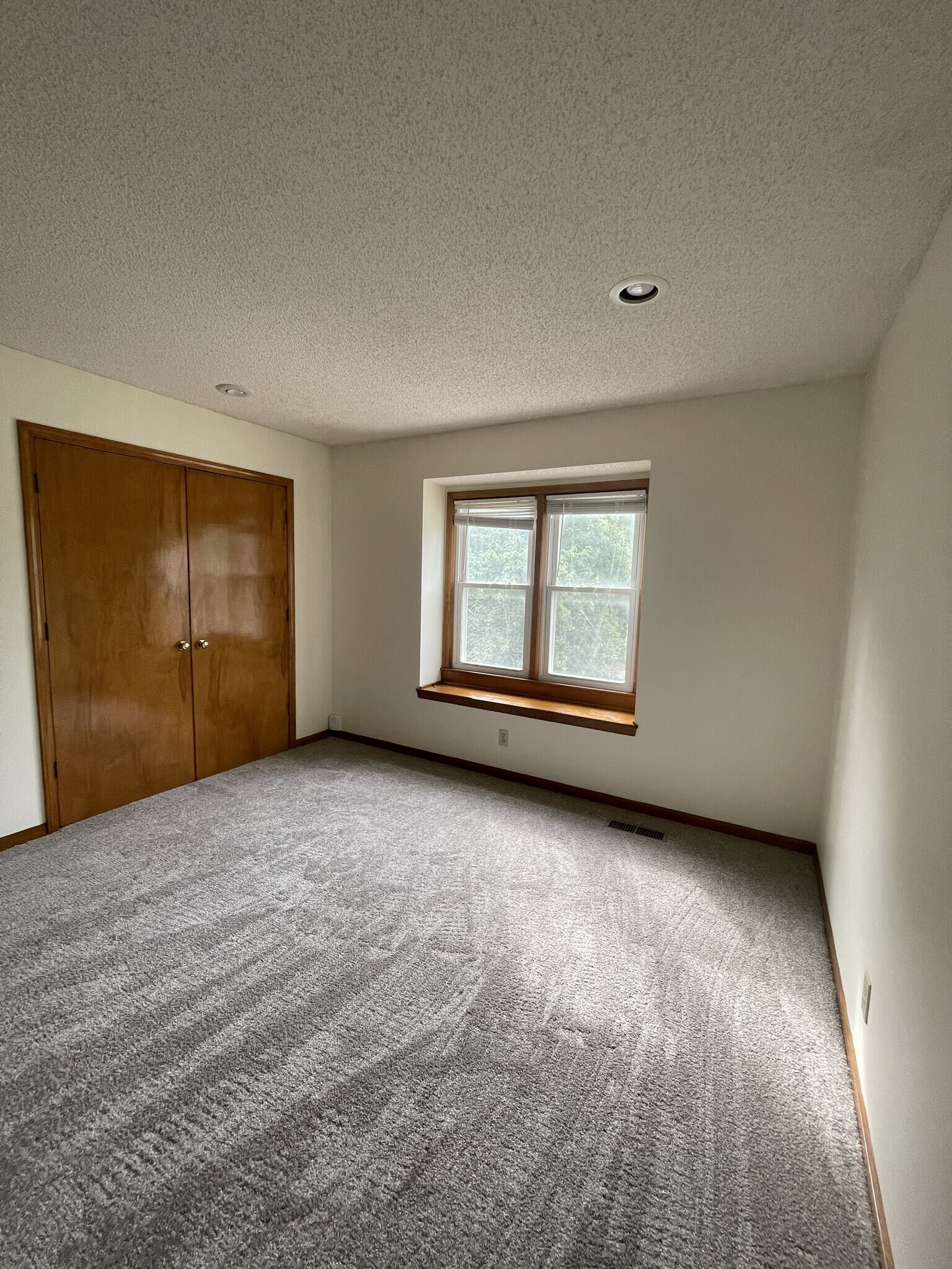 Building Photo - 11216 W 113th St