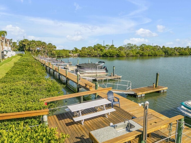 Building Photo - 129 Lagoon Ct