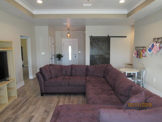 Building Photo - 3956 Painter Branch Rd