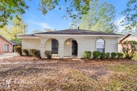 Building Photo - 3244 Hillcrest Ln
