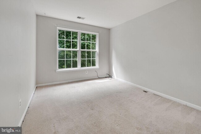 Building Photo - 4888 Ebb Tide Ct