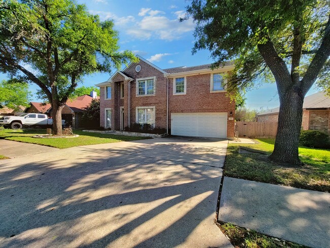 Building Photo - Beautiful Single Family - 4/BR 2.5/BA
