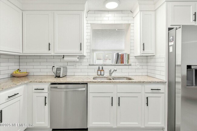 Building Photo - 3545 Tidal Marsh Dr