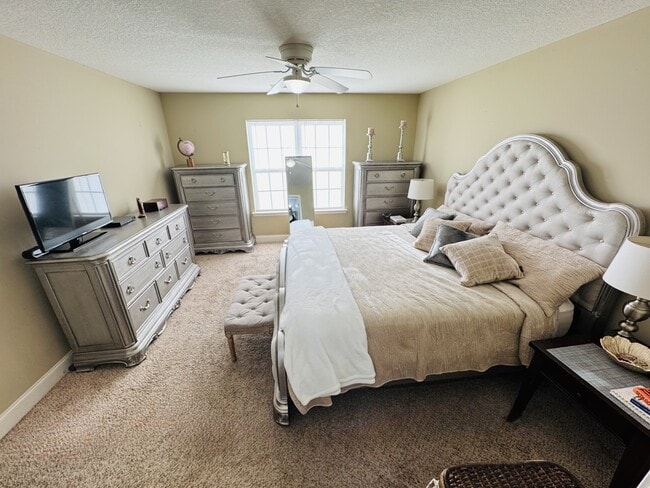 Building Photo - 9057 Whispering Pines Blvd