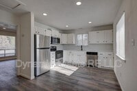 Building Photo - 1902 John F Kennedy St