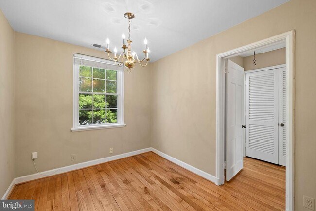 Building Photo - 3441 S Stafford St