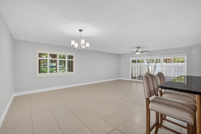Building Photo - 246 Seabreeze Cir