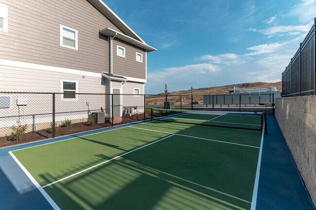 Building Photo - 3729 Soft Whisper Wy