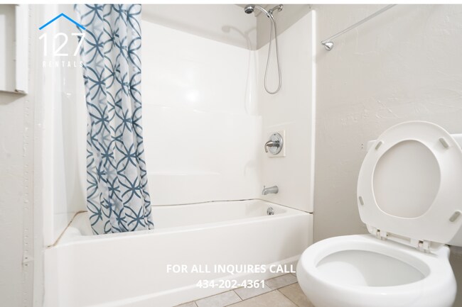 Building Photo - Modern Comfort Meets Prime Convenience – Stunning 3BR/2BA in Lynchburg!