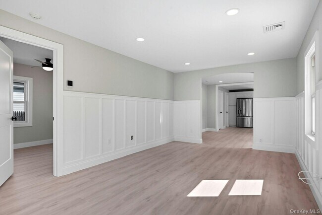 Building Photo - 23 Cedar Ave