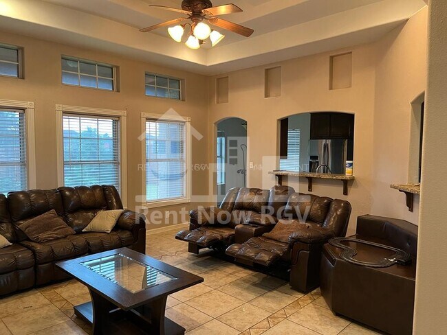 Building Photo - 1909 Ezekiel St