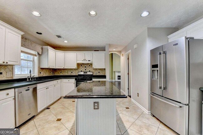 Building Photo - 2915 White Blossom Ln