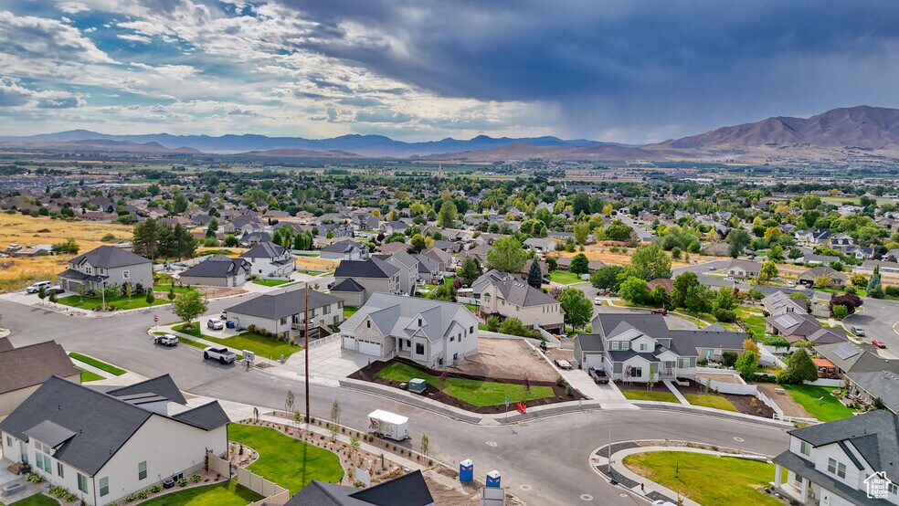 Building Photo - 1338 S 450 E