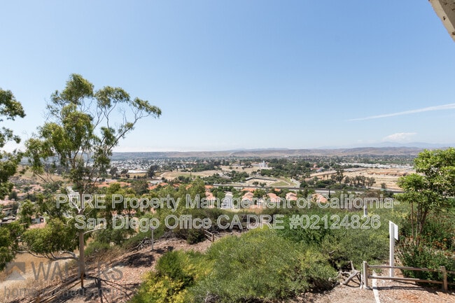 Building Photo - 4213 La Pinata Way