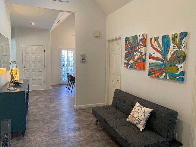 Hallway to Front Door - 7635 Draper Ave