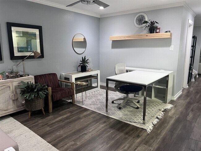 Building Photo - 6486 Alisa Ln