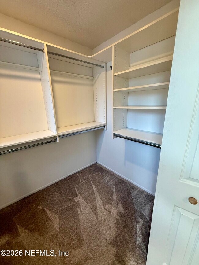 Building Photo - 536 Pelican Key